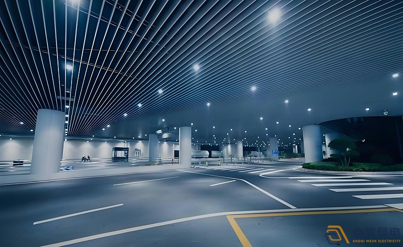 在地下車庫，看燈光如何綠色“智”變？