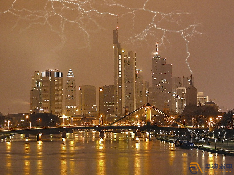 監(jiān)控?cái)z像機(jī)的防雷保護(hù)應(yīng)用